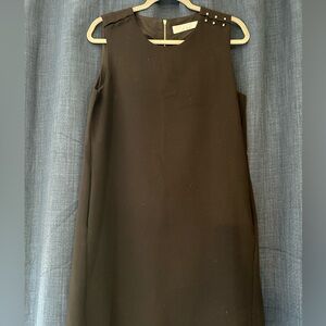 Poche Sleeveless Shift Dress